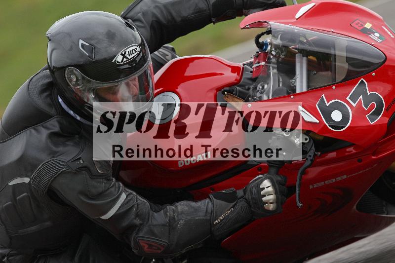 /Archiv-2022/68 13.10.2022 Speer Racing ADR/Freies Fahren rot und gelb/63